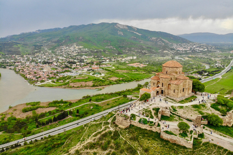 Från Tbilisi: Mtskheta, Gori, Stalinmuseet och Uplistsikhe