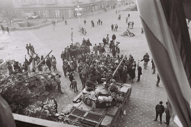 Bucharest Communism: From Lenin to Ceausescu