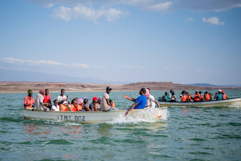 Chalbi Desert Expedition: Lakes, Oases & Northern Safari.