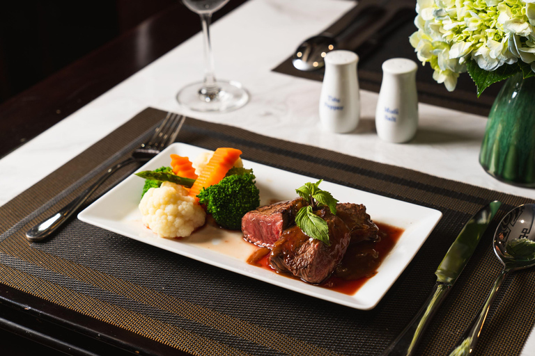 2-Day Peaceful in Bai Tu Long Bay with Luxury Cruise