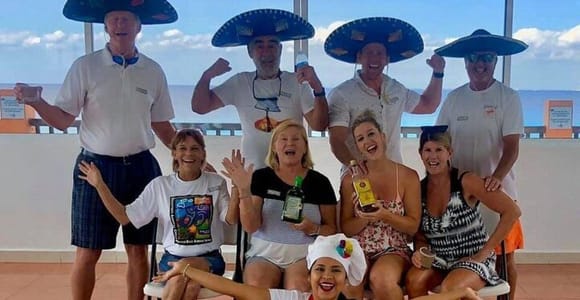 Cozumel: Salsa and Salsa Cooking and Dancing Experience
