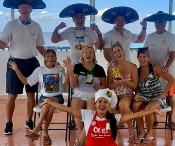 Cozumel: Salsa and Salsa Cooking and Dancing Experience