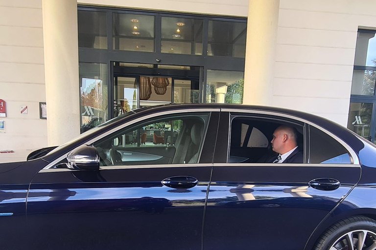 Paris: Private Tour by Chauffer-Driven Car 12 hours