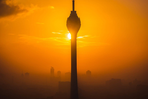Colombo: Lotus Tower 360° Revolving Buffet & Tuk-Tuk Safari Meet at Lotus Tower Entrance: Restaurant Lunch/Dinner Buffet