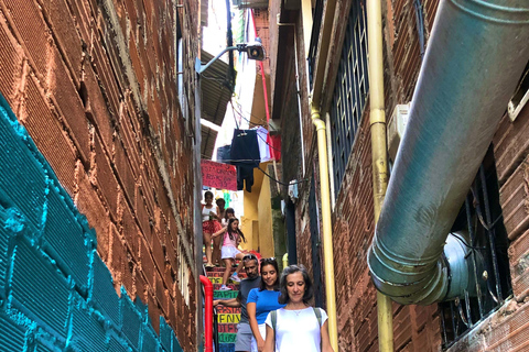 Medellín:Comuna 13 histoire-alimentation-peinture à la bombeTour d'Espagne