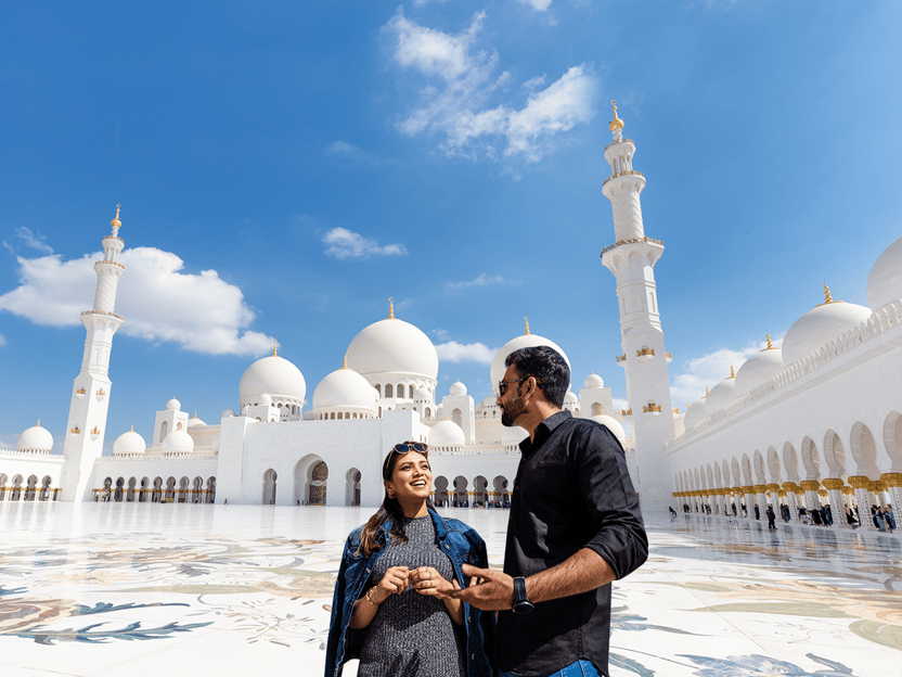 Abu Dhabi: Visita guiada vespertina de la ciudad con Qasr Al Watan