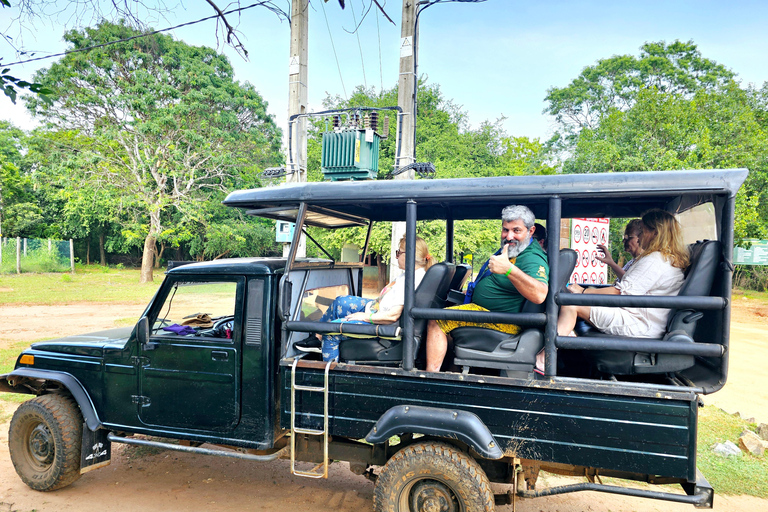 Sri Lanka : Ethical Safari Tour - Voyageur Quiet Safari