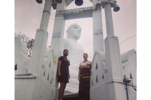 Visitas de un día a la ciudad de Kandy en coche: Descubre las maravillas culturales