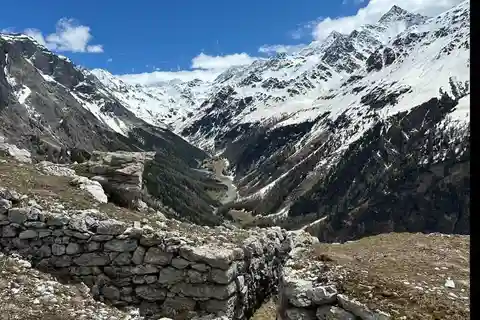 Refazendo os rastros da guerra em Val Zebrù