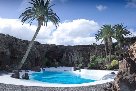 Premium Lanzarote: Discover 3 Iconic Art & Tourism Centers Guided bus tour in English and Spanish