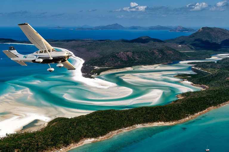 Airlie Beach: Whitsunday Islands &amp; Heart Reef Scenic Flight