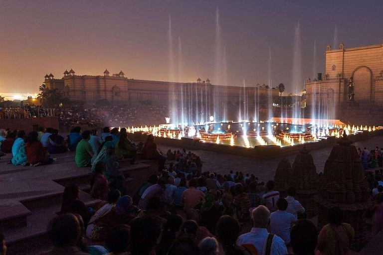 Nova Délhi: Templo de Akshardham com luz musical e fonte