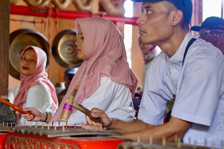 Yogyakarta: Borobudur and Candirejo Village Tour by Dokar