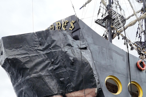 Gonster: gita in barca dei pirati all-inclusive con trasferimentoTour in barca dei pirati tutto compreso con incontro al porto di Kemer