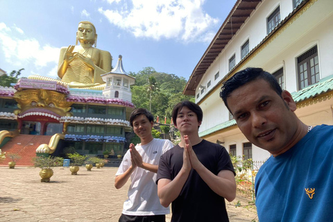 From Airport: 2-Night Sigiriya and Kandalama with Kandy Drop