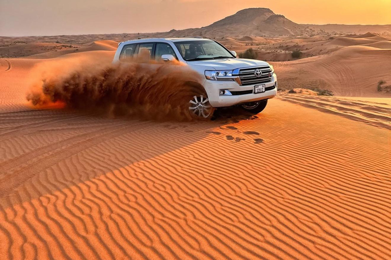 Doha: Inland Sea Desert Safari with Sunset & Sunrise Views Private Tour