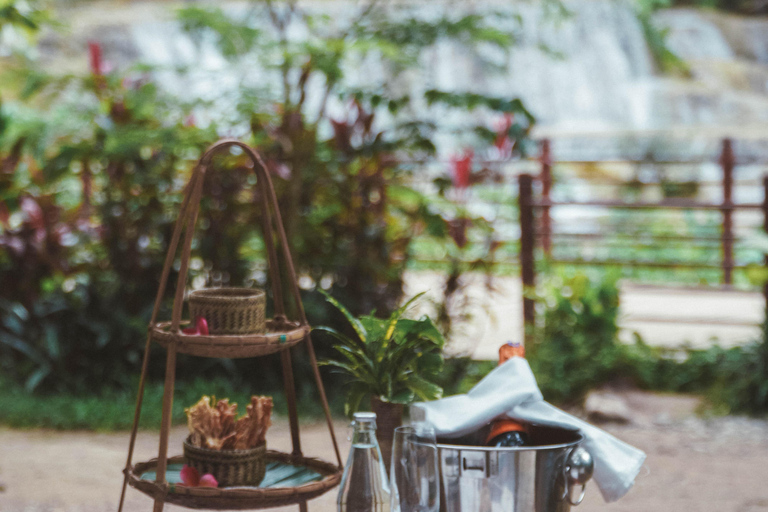 Luang Prabang: Kuang Si Waterfall Picnic Lunch
