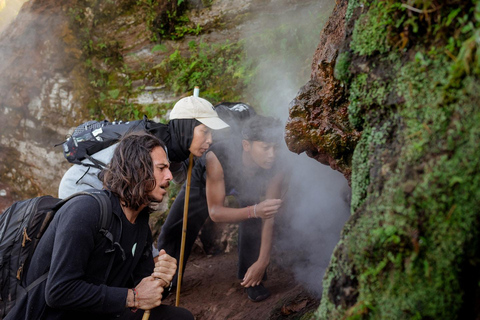 Mount Batur Sunrise hiking with Breakfast & Hotel Pickup Hot spring only