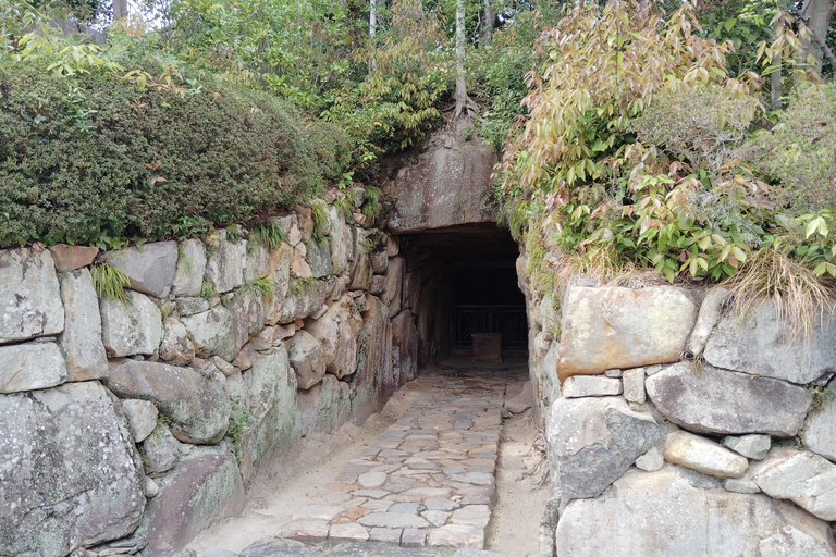 Near Osaka: Chant & Pray at Historic Nakayama-dera Temple