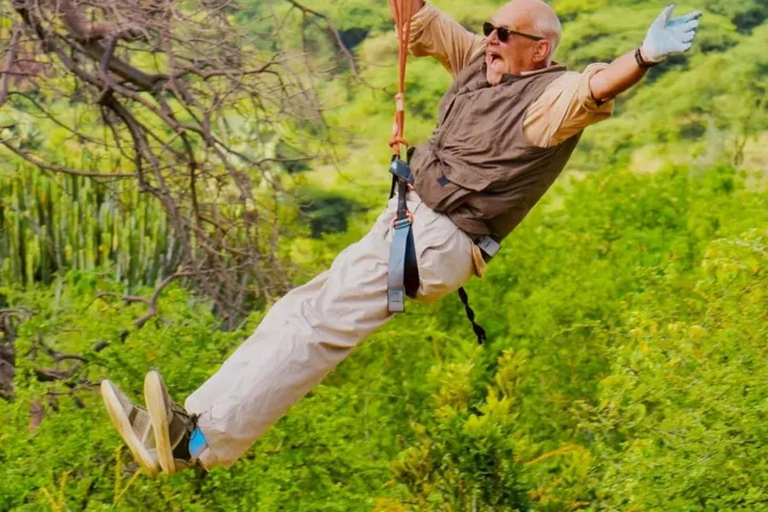 ZIPLINE DU LAC MANYARAVOUS POUVEZ OPTER POUR CETTE OPTION LORS DE VOTRE SAFARI