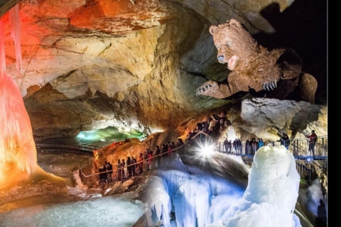 Hallstatt & Grotte de glace & visite privée de 5 doigts depuis SalzbourgVisite privée de Hallstatt et de la grotte de glace de Dachstein depuis Salzbourg