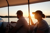Portland, Sunset Lighthouse Cruise dans la baie de Casco avec des boissons - Housity