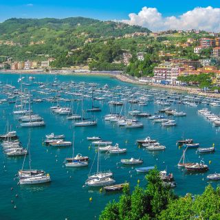 La Spezia: Full-Day Guided Trekking Tour with Hotel Pickup