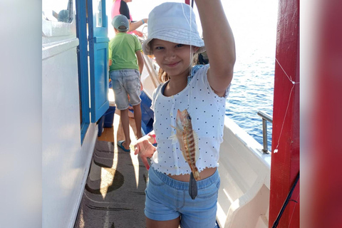 Chania: Angelausflug mit Frühstück und SchwimmenChania: Fischerbootfahrt mit Frühstück und Bademöglichkeit
