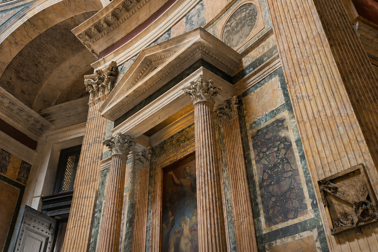 Rome Pantheon Night Tour with Local Host & Guide Entry Ticket + Audio Guide Experience