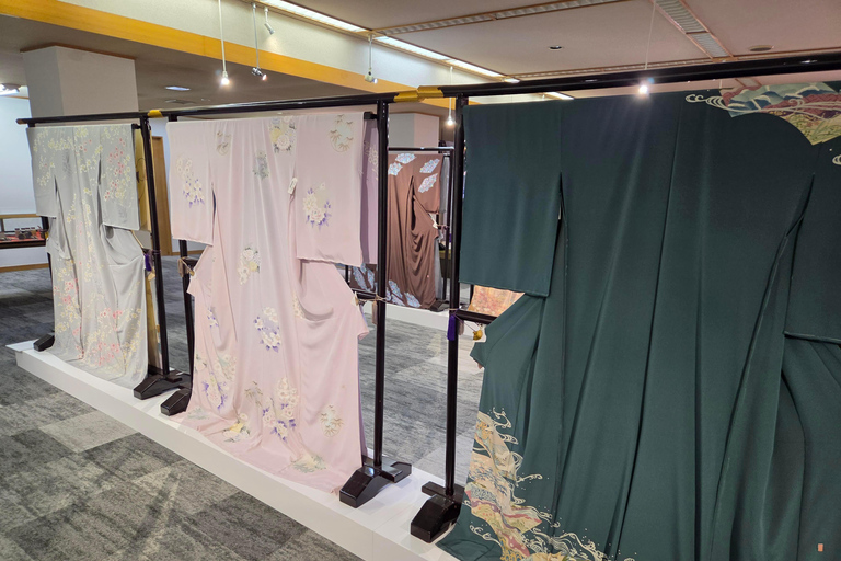 Kanazawa: Crafts, Kaga Yuzen, and Noh Culture Tour