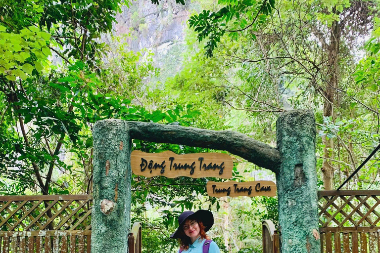 2-tägige Ha Long Bay Island Cruise Tour mit einem 3-Sterne-Kreuzfahrtschiff