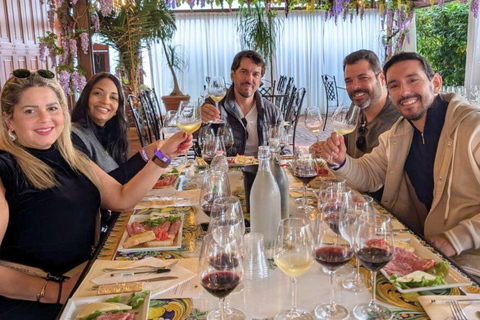 Private Tour from Florence: Wineries, Lunch & San Gimignano