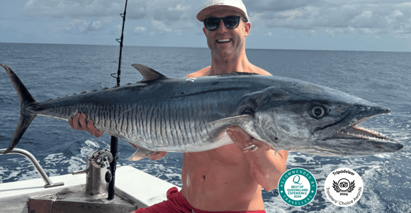 Cairns: Great Barrier Reef Fishing Charter with Lunch