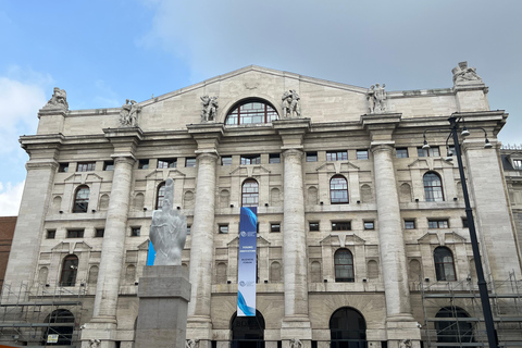 Milano: Guidad stadsrundtur med Duomo och valfri terrassSmågruppsresa med tillgång till terrass (hiss)