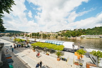 Prague, Vltava River Lunch Cruise dans un bateau en verre ouvert - Hizvo