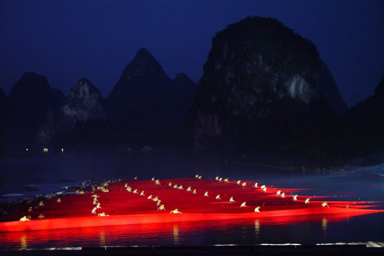 Guilin: Xingping, Silver Cave, Yulong River & Show Tour