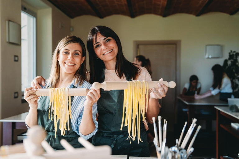 Rome: Pasta & Tiramisù Class with Lazio Wine Pairing