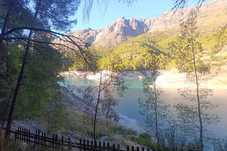 Guadalest: Hatha Yoga and Silent Kayaking Experience