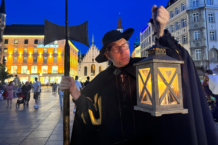 Munich: Night Watchman Tour in English