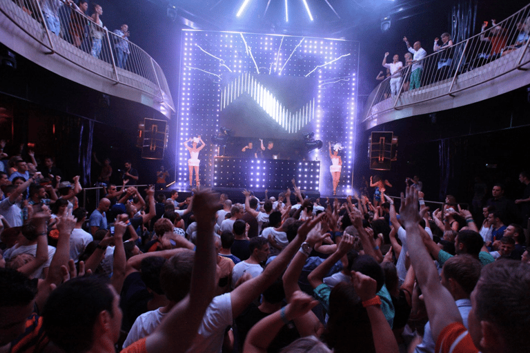 Ibiza Ultimate Nightlife Pass: include 4 biglietti gratuiti per i clubPass per la vita notturna a Ibiza: include 4 biglietti gratuiti per i club