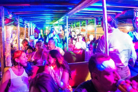 Santa Marta: Rumba en Chiva con animador a bordo y Espuma!