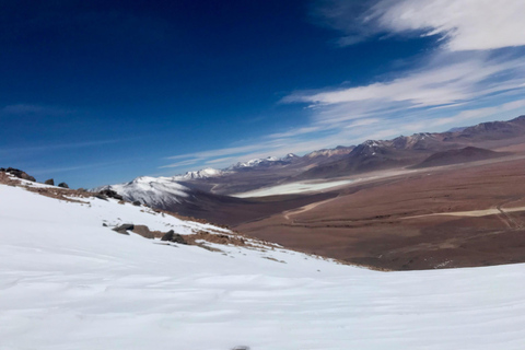 Full-Day Volcán Lascar Climb from San Pedro de Atacama