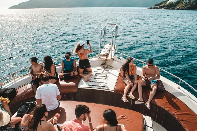 Cabo Frío junto al mar: Tour privado de la ciudad y paraísos naturales