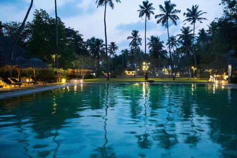 Z Kochi: 2-dniowa wycieczka na plażę Mararikulam