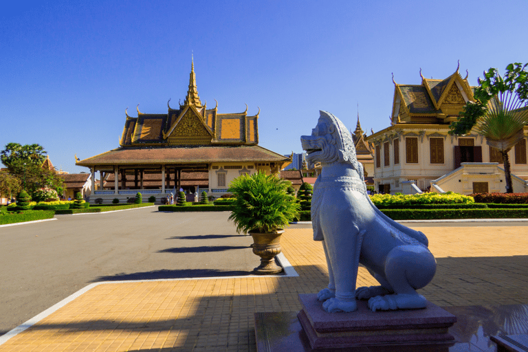 Phnom Penh: Killing Fields and S21 Genocide Museum Tour