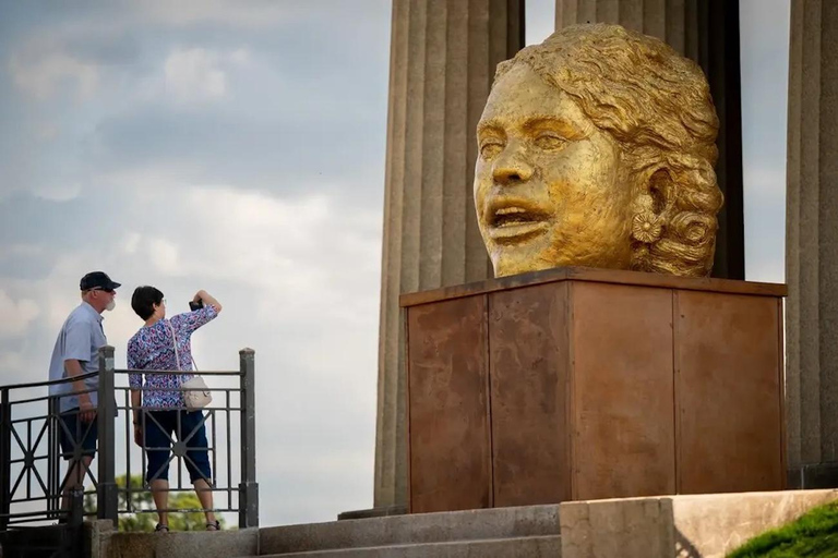 Nashville: Women’s HERstory Sightseeing Tour