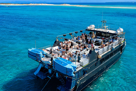 Ibiza: Boat to Formentera with VIP bed, open bar, breakfast, lunch, dinner Full Experience with Sunset (in advance, phase 3)