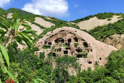 Peking: Privater Transfer zur Longqing-Schlucht und den Guyaju-Höhlen