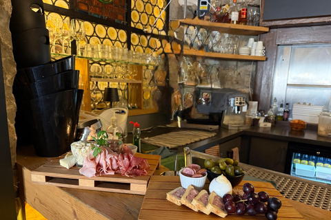 Luxembourg: Wine Tasting Experience at the Wine Republic Classical Tasting with snacks
