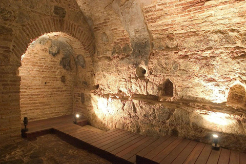 Underground Toledo Tour in English: Discover Hidden History